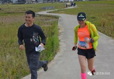 第六届福州定向越野公开赛在罗源中房举行 近500人边跑边赏景